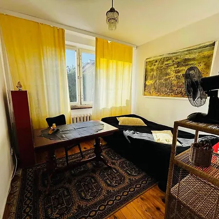 Vakantiehuis Stylish 4br Artist's With Garden- District *