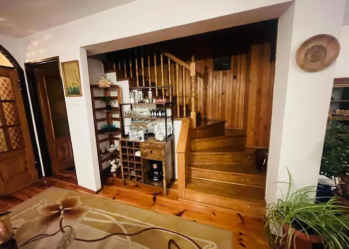 Stylish 4br Artist's With Garden- District Gdansk