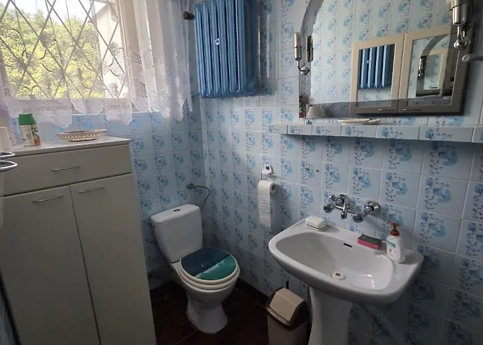 Stylish 4br Artist's With Garden- District Holiday home Gdansk